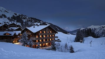 Façade de l’hébergement - soirée/nuit