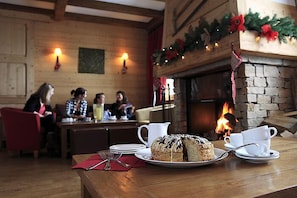 Fireplace - Mountain Lodge & Spa Les Crosets (Val d'Illiez)