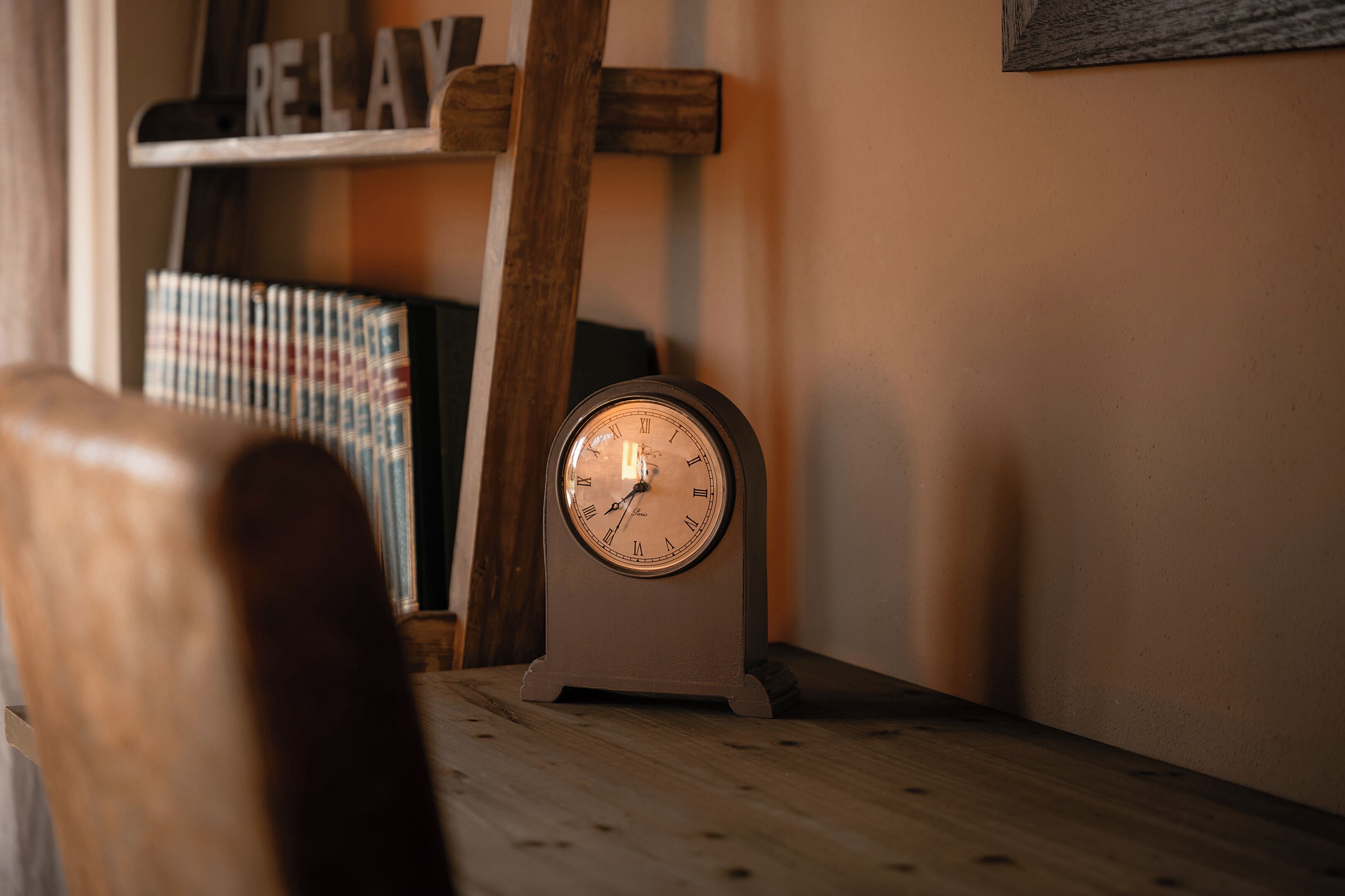 22-inch flat-screen tv with cable channels, tv