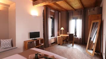 Deluxe Room, 1 Double Bed