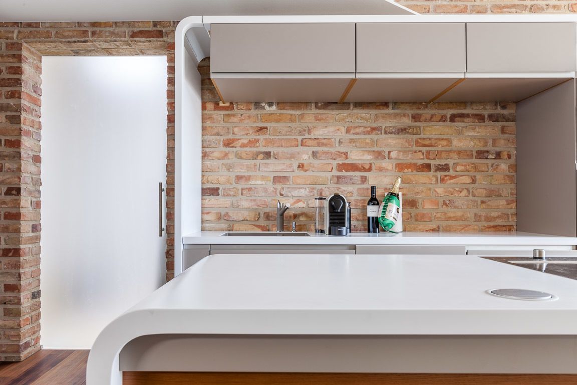 Luksushus, massasjebadekar, ved innsjø (Lakehouse with sauna) | Eget kjøkken | Kjøleskap, kokeplater, espressomaskin og vannkoker