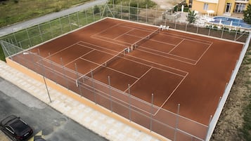 Tennis court
