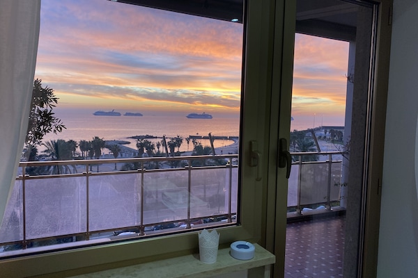 Suite Superior, pemandangan laut | Kafe