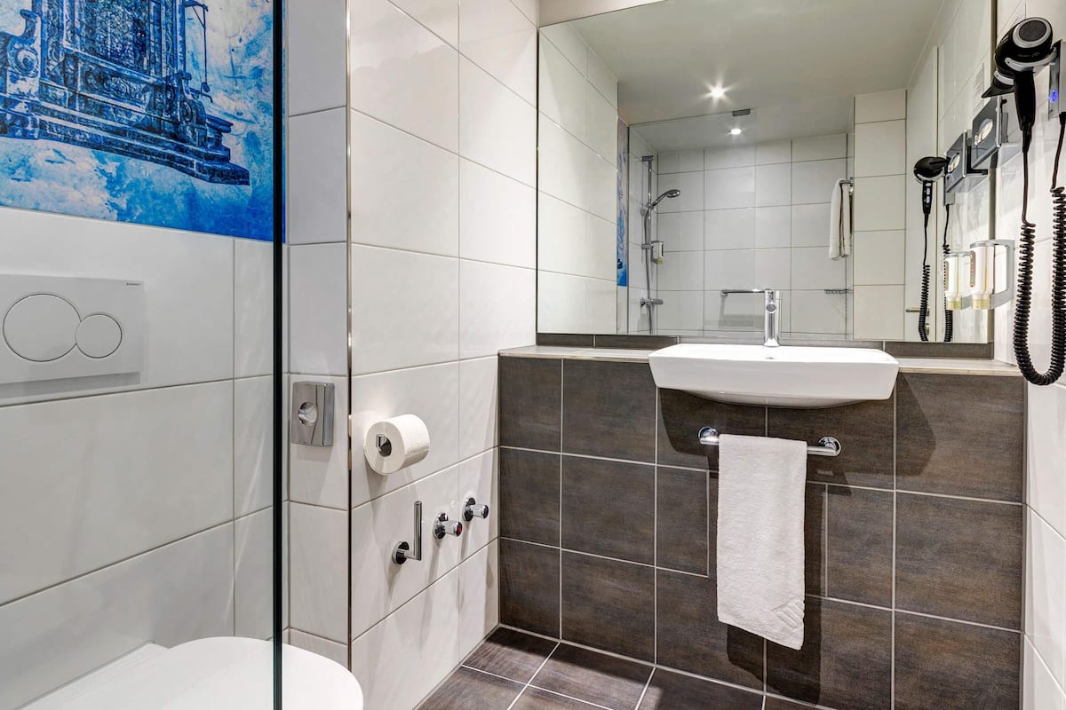 in-room safe, desk, soundproofing, iron/ironing board