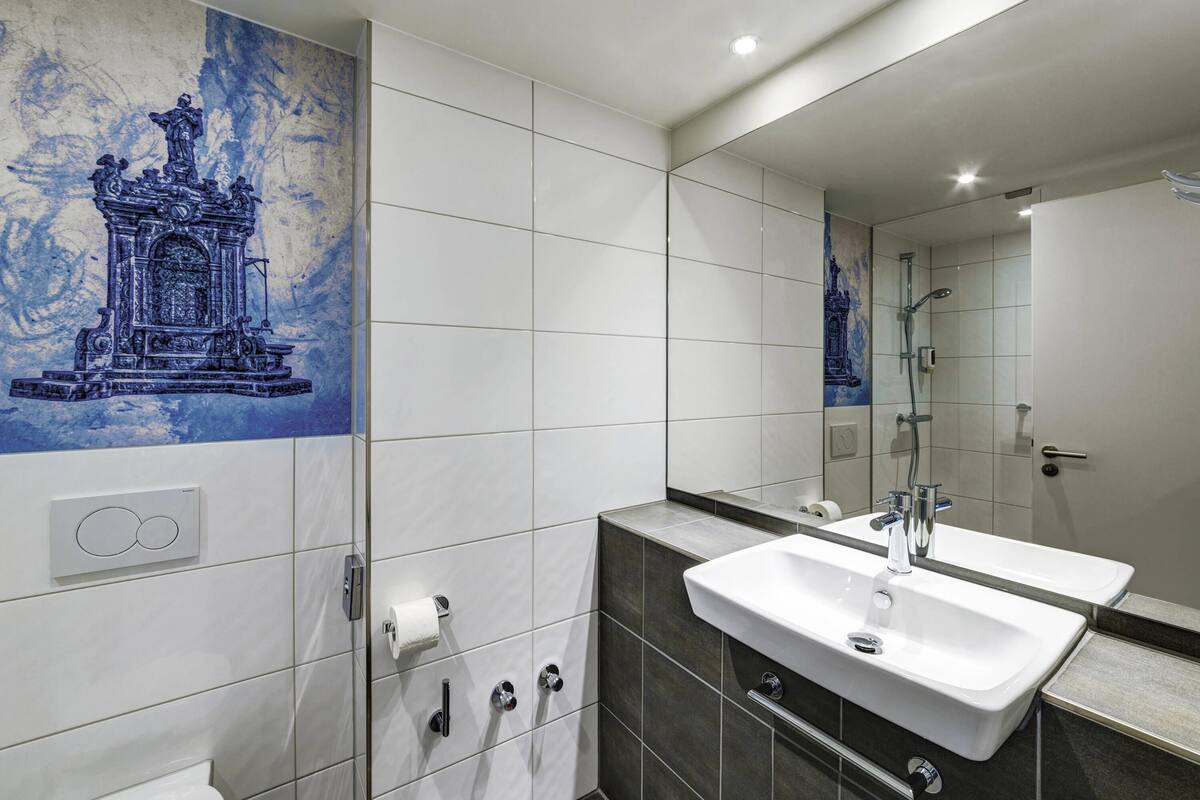 in-room safe, desk, soundproofing, iron/ironing board