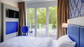 Comfort-Zweibettzimmer, 2 Einzelbetten | Zimmersafe, Schreibtisch, schallisolierte Zimmer, Bügeleisen/Bügelbrett