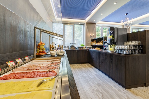 Daily continental breakfast for a fee