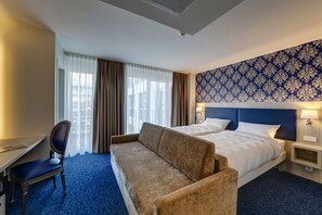 In-room safe, desk, soundproofing, iron/ironing board - ibis Styles Rastatt Baden Baden (Rastatt)