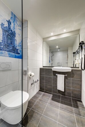 Shower, eco-friendly toiletries, hair dryer, towels