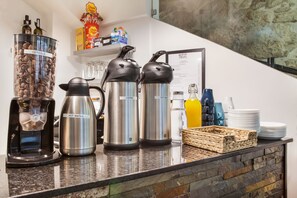 Desayuno buffet diario (EUR 3.00 por persona)