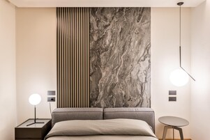 Habitación clásica | Minibar, caja fuerte, escritorio y sistema de insonorización