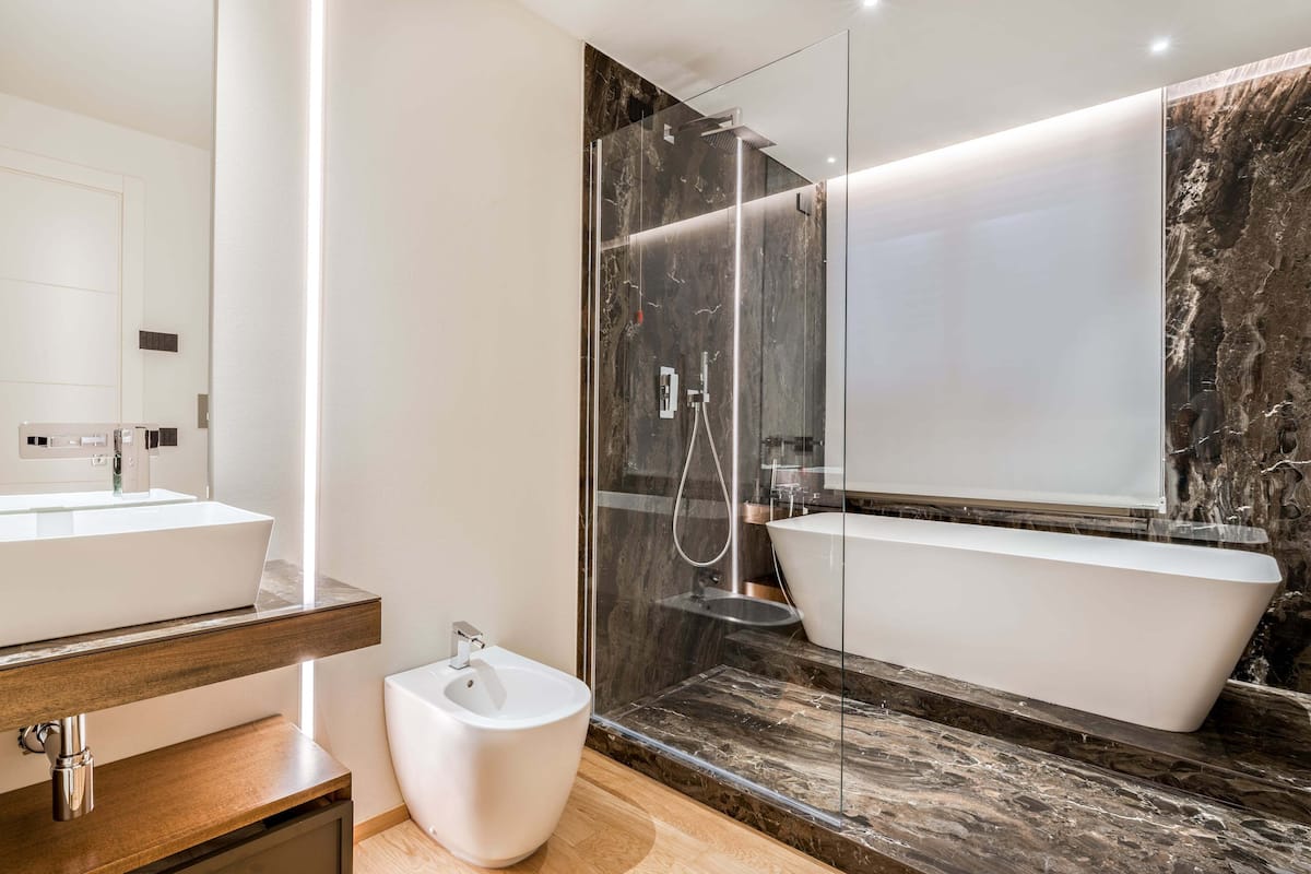 Superior King | Badezimmer