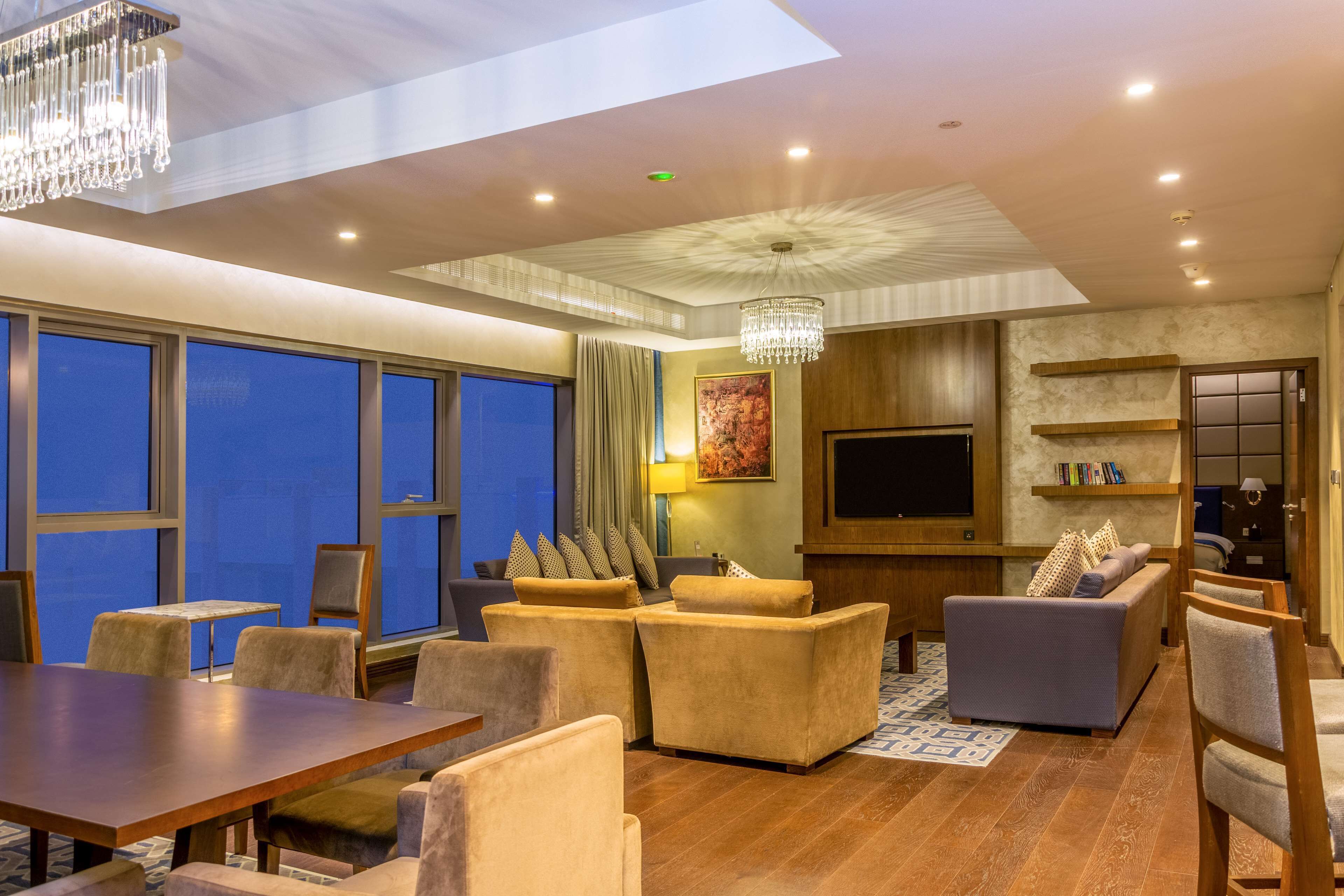 Ropa de cama de alta calidad y minibar 