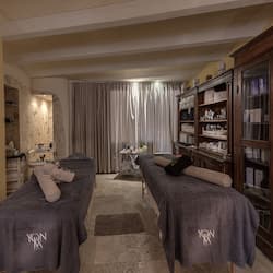 Couples treatment room(s), sauna, hot tub, steam room, body treatments