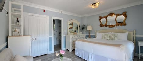 Deluxe Room, 1 King Bed, Ground Floor | Minibar, in-room safe, iron/ironing board, free WiFi