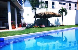 2 outdoor pools - Hotel Villas Cuernavaca (Temixco)