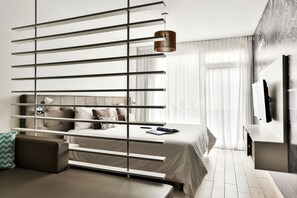 Superior Quadruple Room | Premium bedding, down comforters, pillowtop beds, in-room safe - Flaat Recoleta Plaza (Buenos Aires)