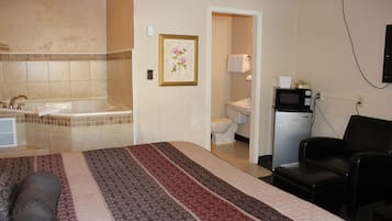 Deluxe Single Room, 1 King Bed, Jetted Tub | View from room