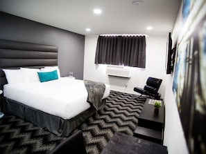 Standard Room, 1 King Bed, Kitchenette