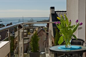 Departamento, 1 habitación, vista al mar (13A/12 Floriana Ceynowy Street) | Vista desde la habitación