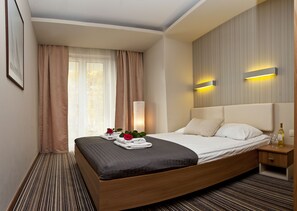 Apartament, 1 dormitori, balcó (Floriana Ceynowy 13D/10 Street) | Roba de llit d'alta qualitat, planxa i posts de planxar i wifi gratuïta 