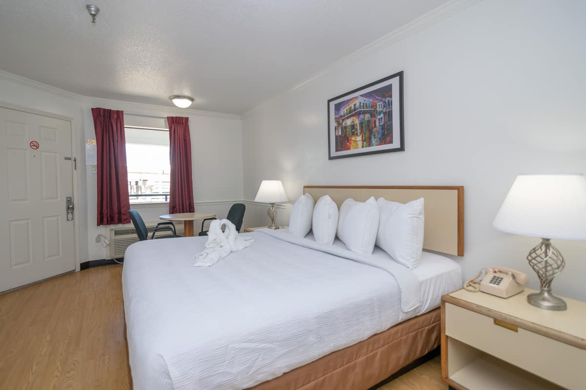 Blackout curtains, free WiFi, bed sheets