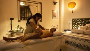 Espace de soins pour les couples, massages des tissus profonds