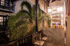 Bar (en el alojamiento)