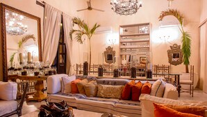 Ảnh chưa phân loại, 4 trong số 68 ảnh, nút