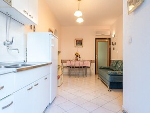 Iron/ironing board - Lia (Dubrovnik)