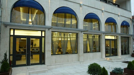 Fachada de la propiedad