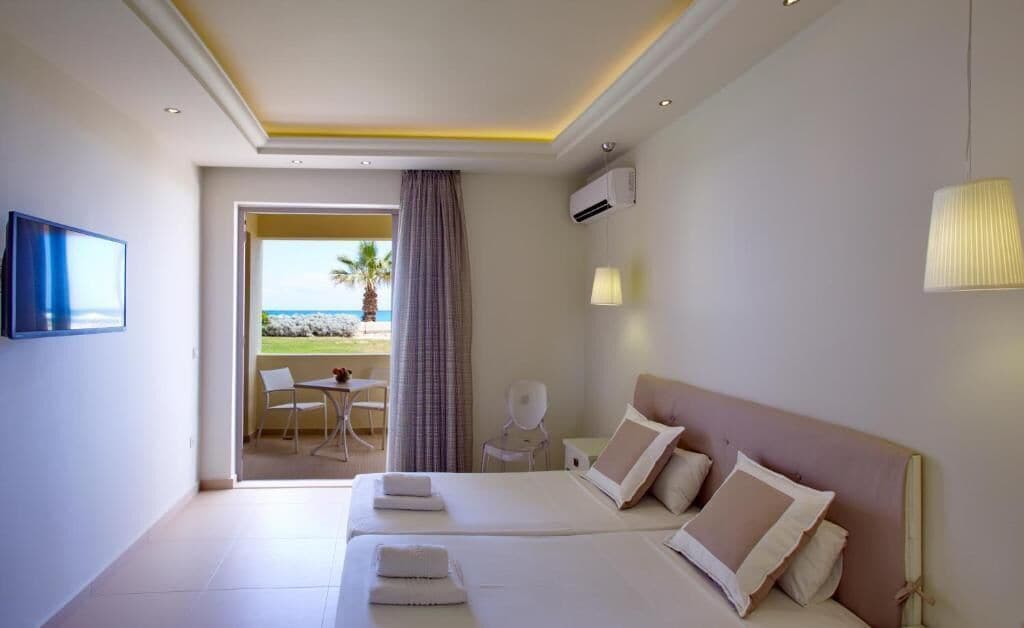 Photo - Iperion Beach Hotel