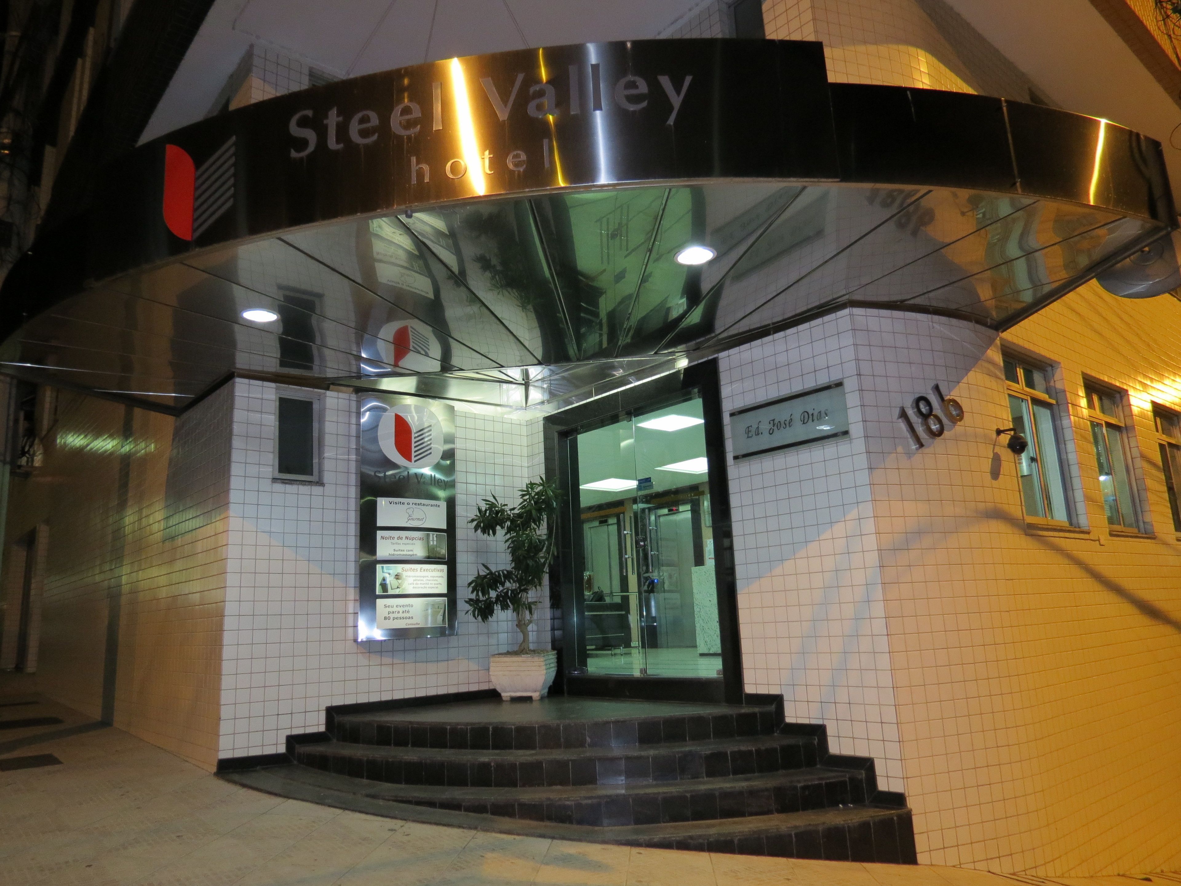 Photo - Steel Valley Economic Hotel