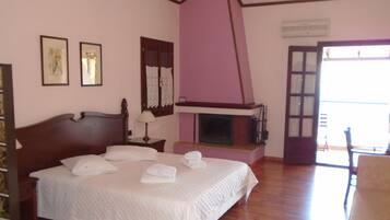 Minibar, coffres-forts dans les chambres, bureau, chambres insonorisées