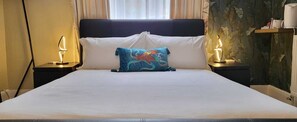 Economy Double Room | Free WiFi, bed sheets - The Coach House Canterbury (Canterbury)