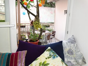 Deluxe Apartment, Terrace | Premium bedding, soundproofing, iron/ironing board