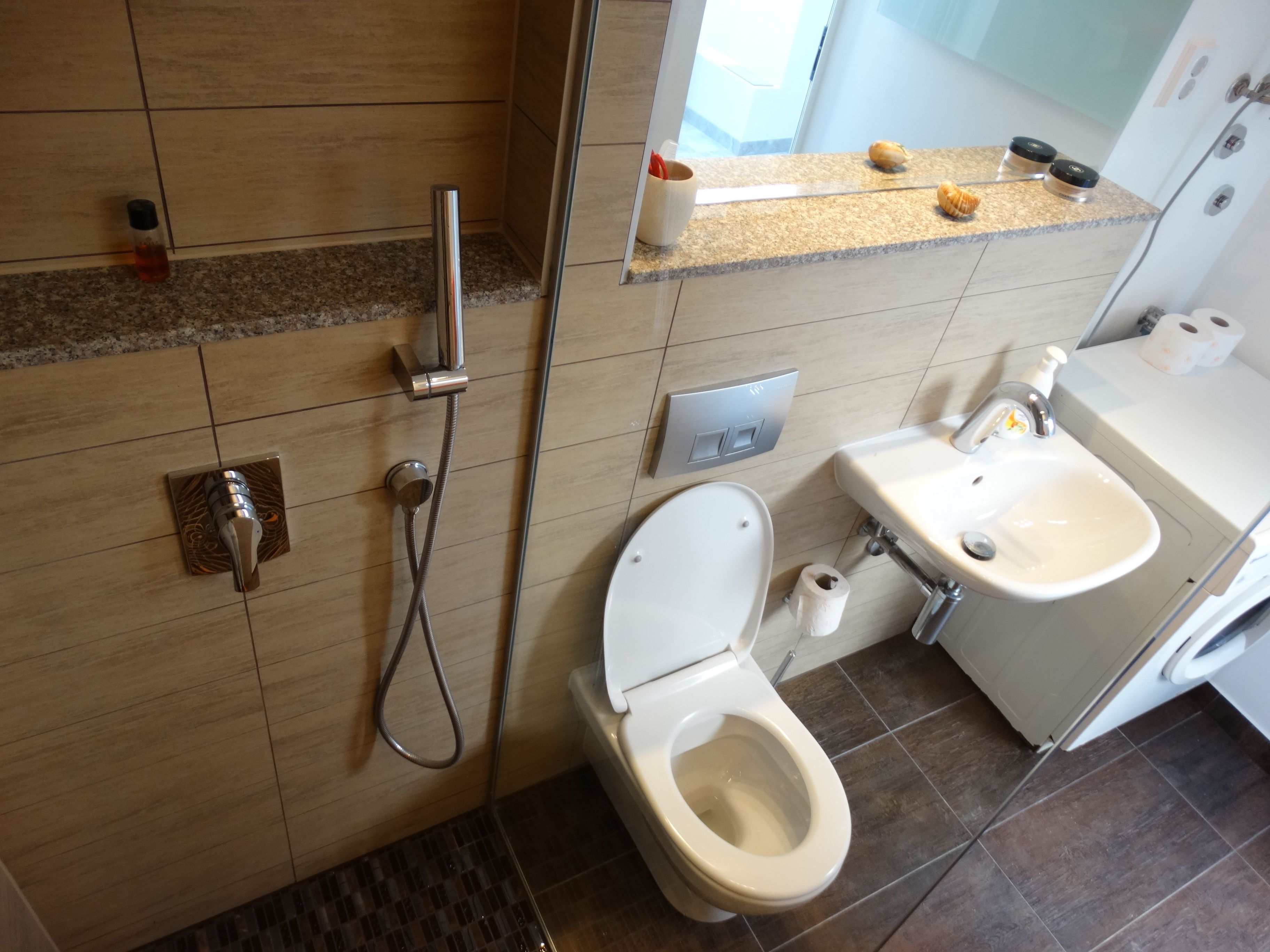Deluxe Apartment, Terrace | Bathroom
