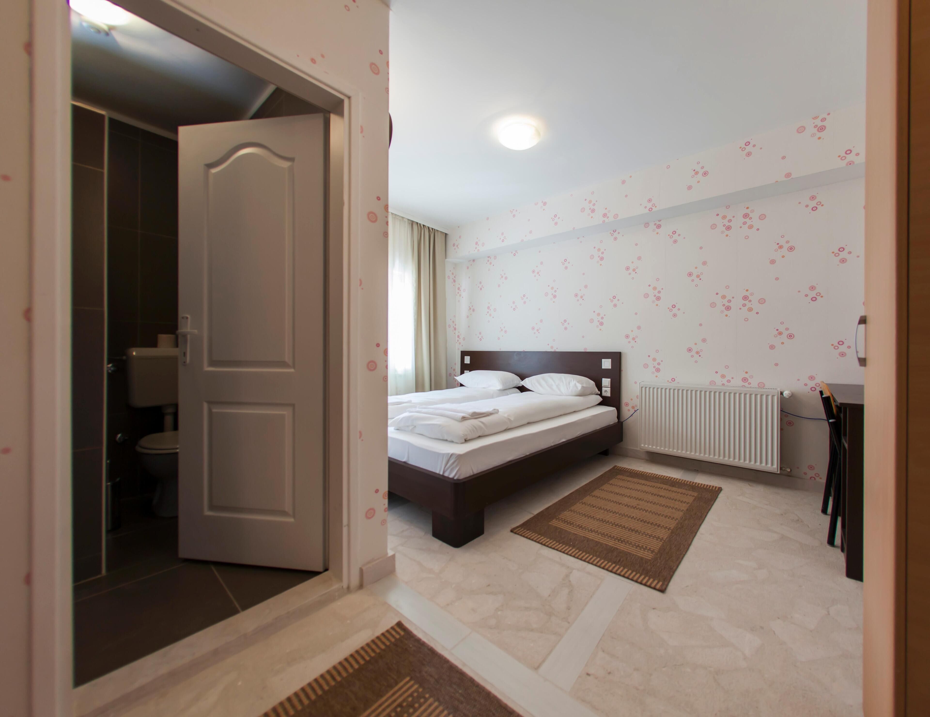 In-room safe, desk, soundproofing, iron/ironing board (on request)
