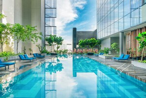 2 piscinas al aire libre