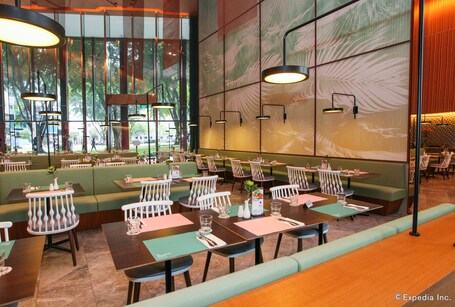 Oasia Hotel Downtown Singapore by Far East Hospitality - Image 5