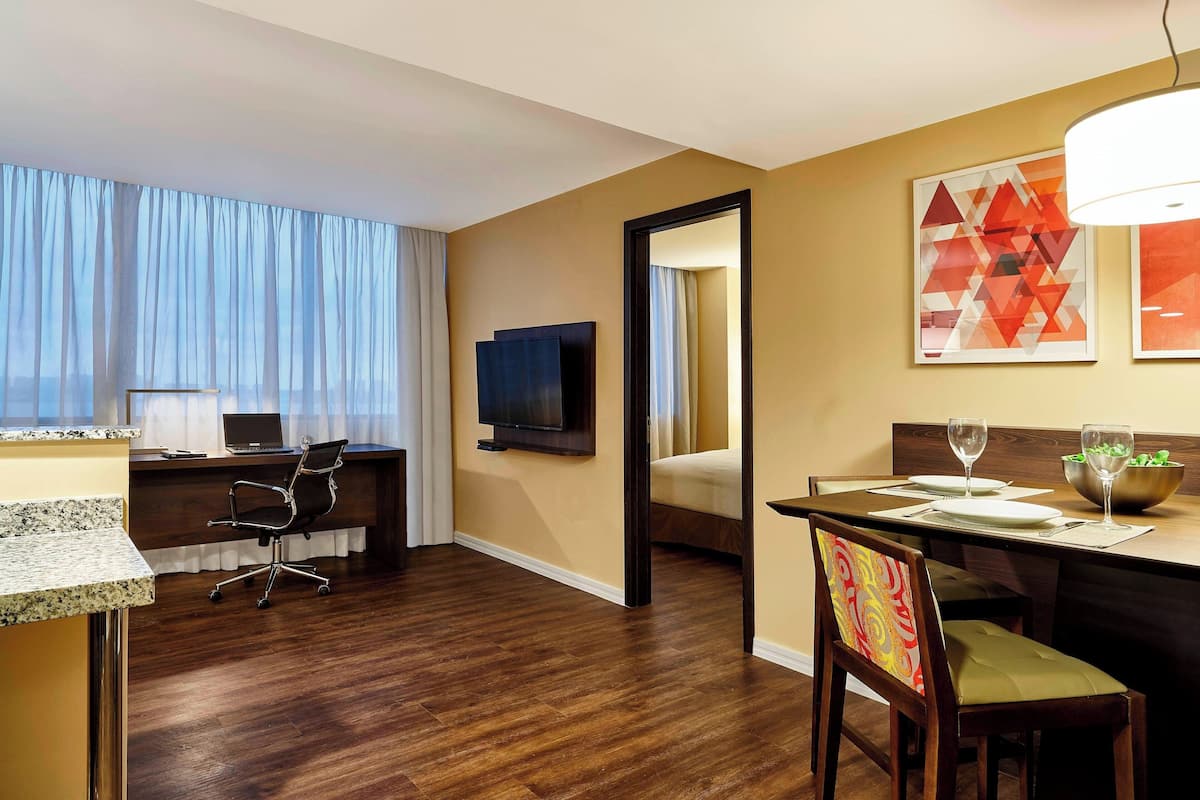 客房, 1 間臥室 | 1 間臥室、高級寢具、客房內保險箱、書桌