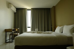 Superior Double Room | Desk, laptop workspace, free WiFi, bed sheets