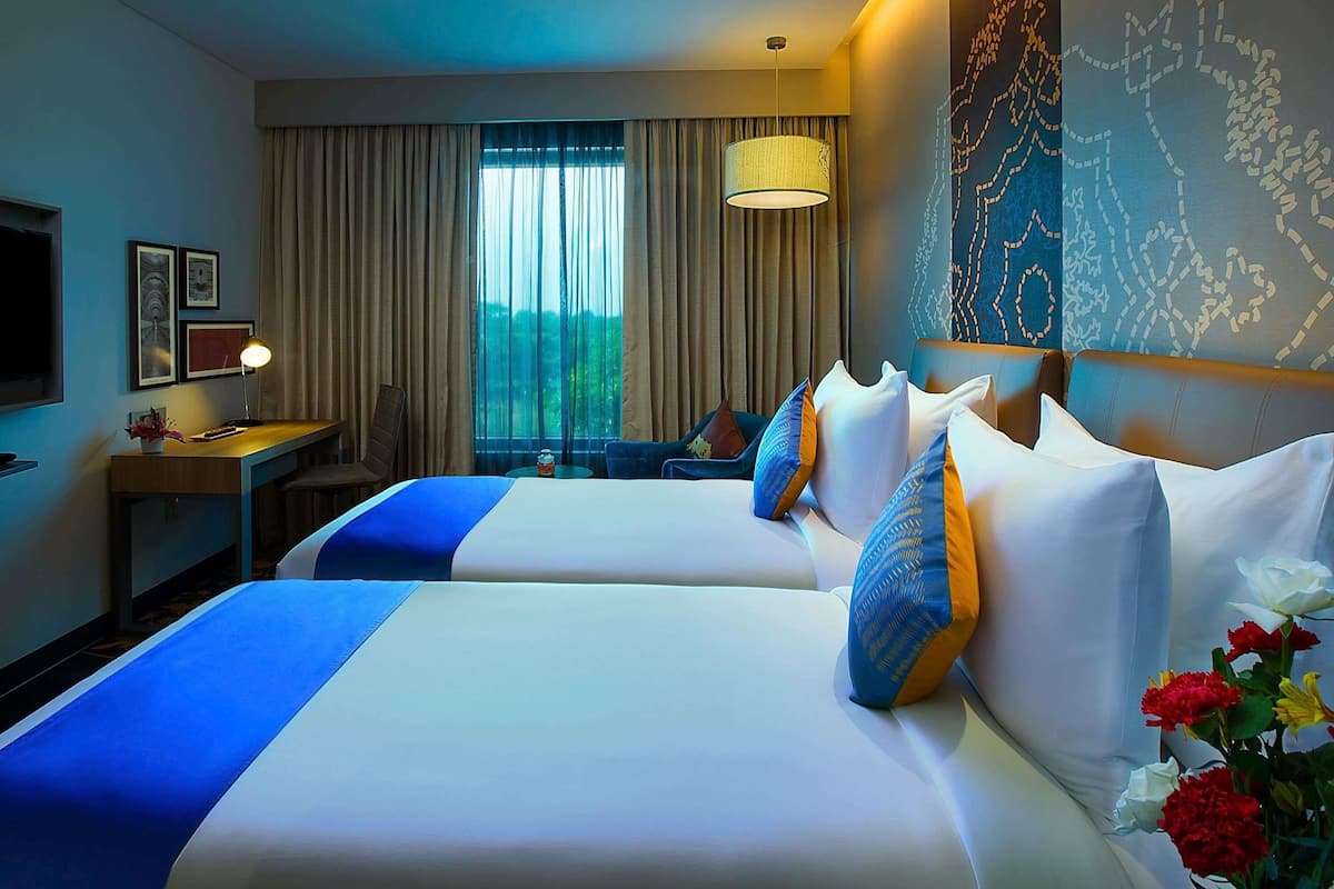 Premier Twin Room | In-room safe, desk, blackout curtains, soundproofing