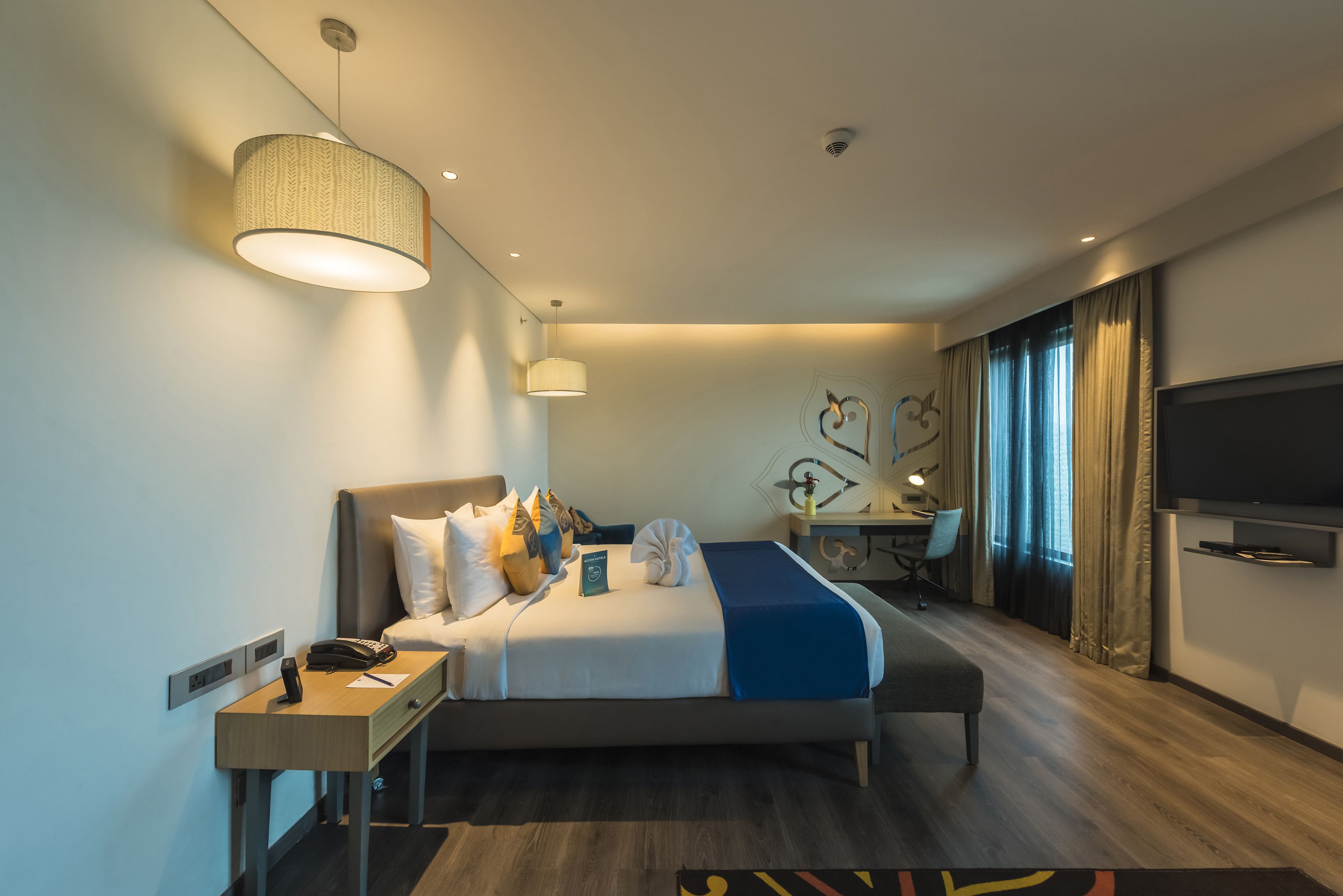 suite (studio) | living room | 40-inch led tv with satellite channels, tv