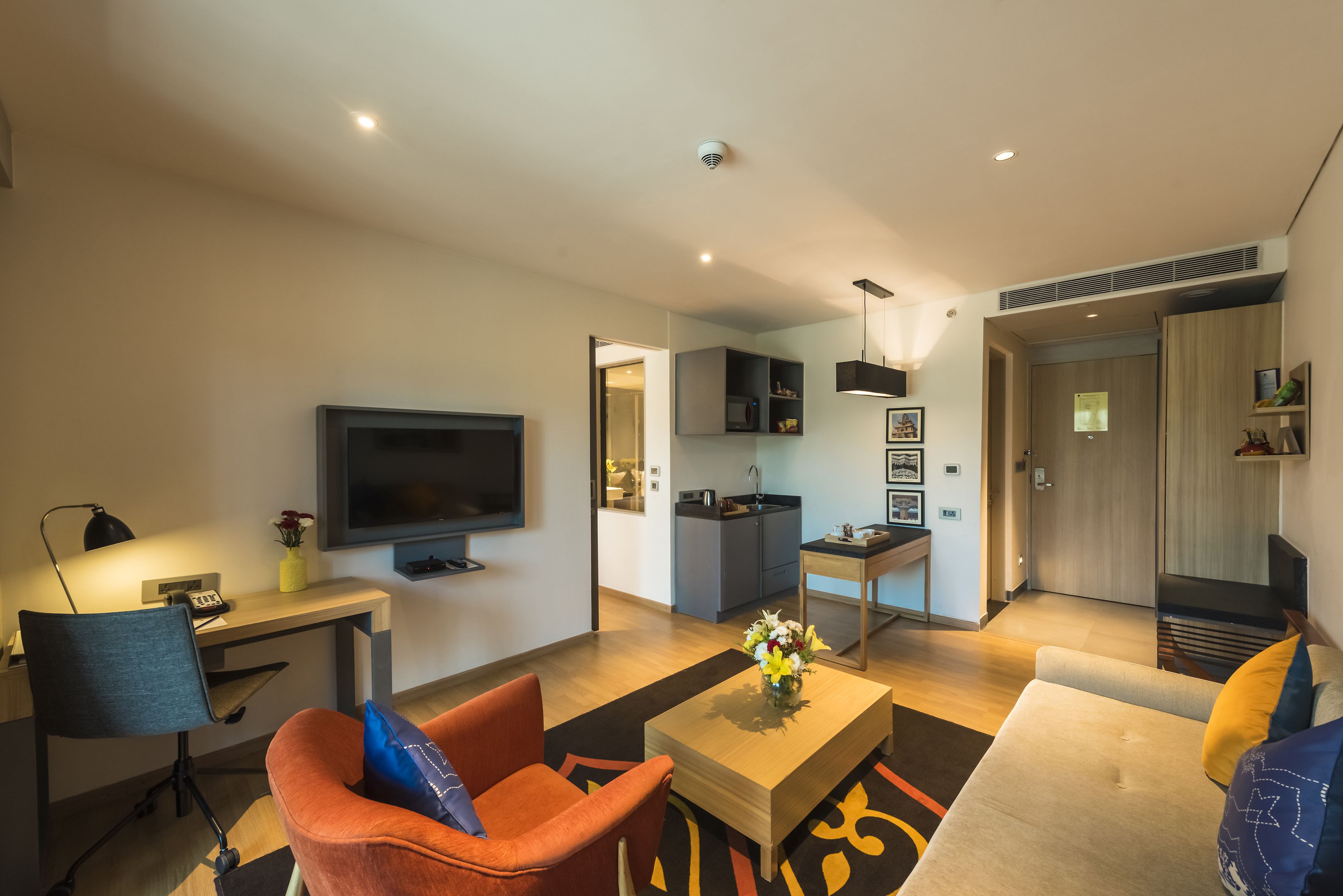 suite, balcony (studio) | living area | 40-inch led tv with satellite channels, tv