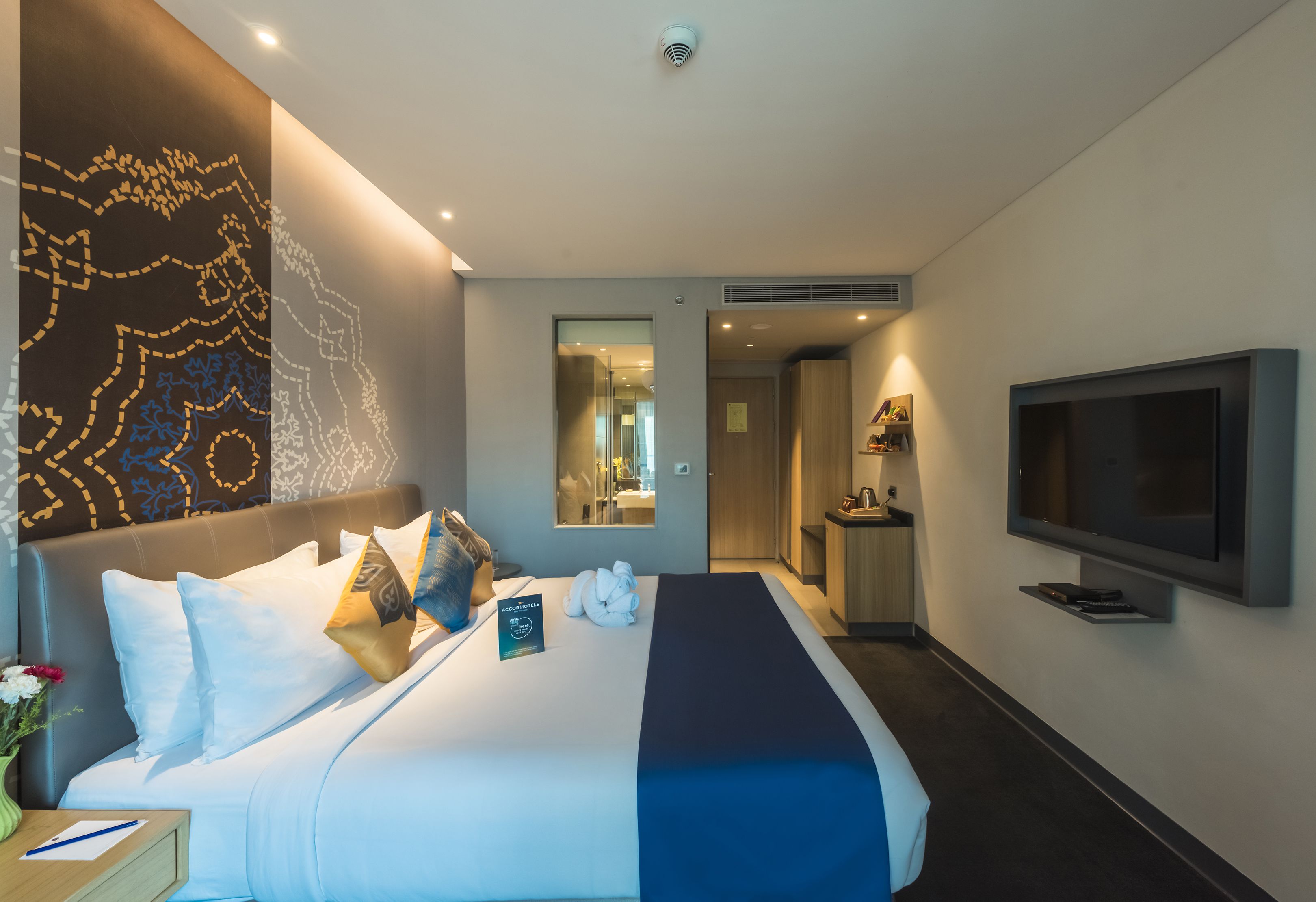 40-inch led tv with satellite channels, tv