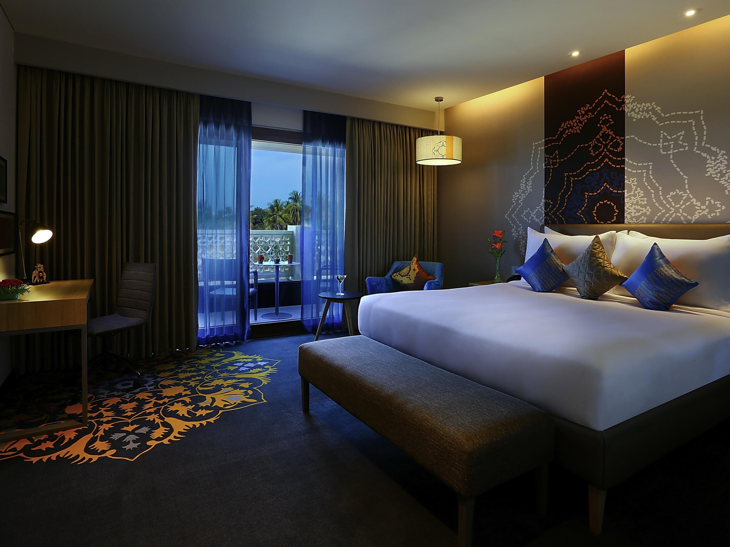 Suite (Heritage) | In-room safe, desk, blackout drapes, soundproofing