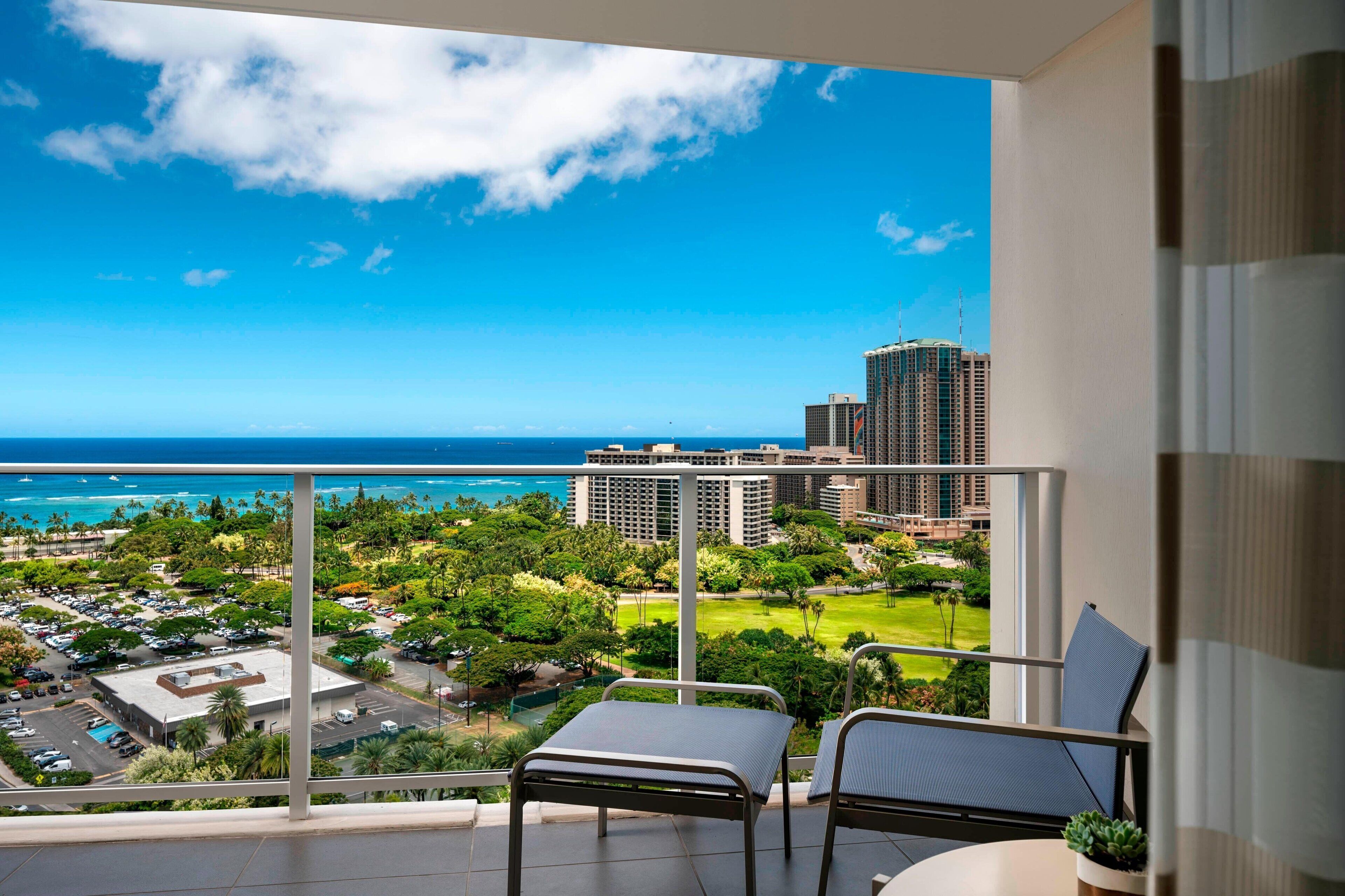 Deluxe Room, 1 King Bed with Sofa bed, Ocean View | Beach/ocean view