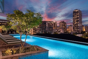 2 outdoor pools, pool cabanas (surcharge), pool umbrellas