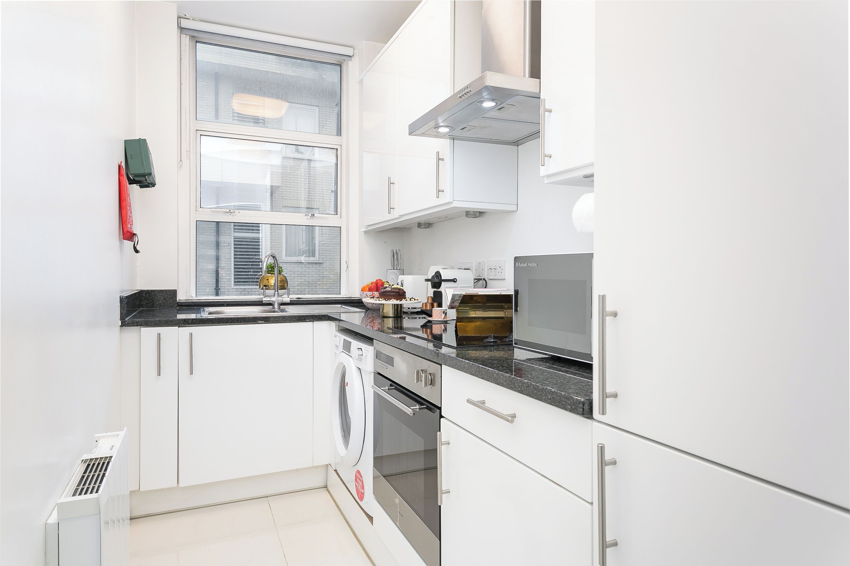 Apartemen, 2 kamar tidur | Dapur pribadi | Lemari es besar, oven, kompor, dan mesin pembuat kopi/teh